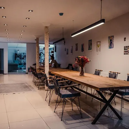 In A Digital Nomad House 106 Appartement *